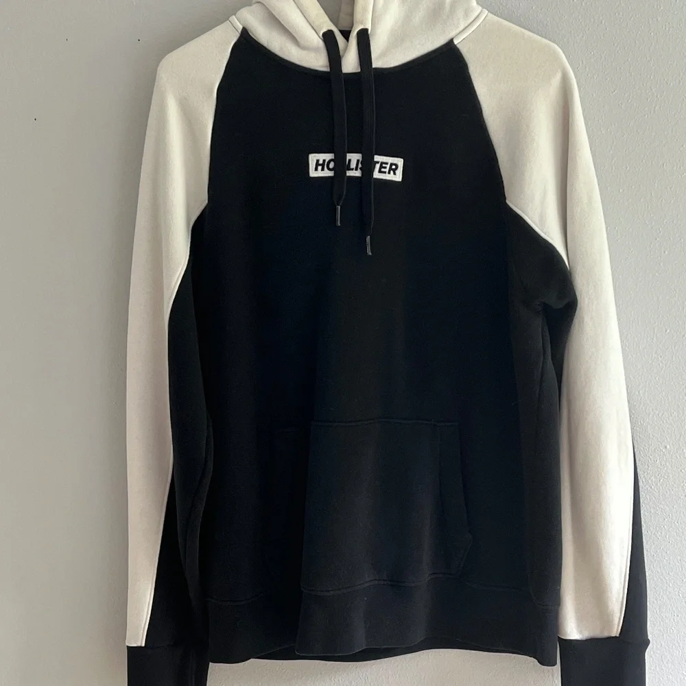 Hollister men’s hoodie size M - Picture 1 of 3